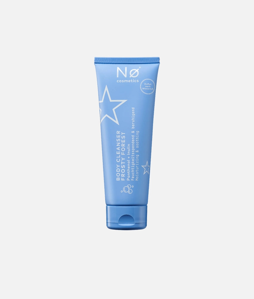 Winter 2026 Limited Edition Body Cleanser Frozy Forest von Nø Cosmetics auf grauem Hintergrund.
