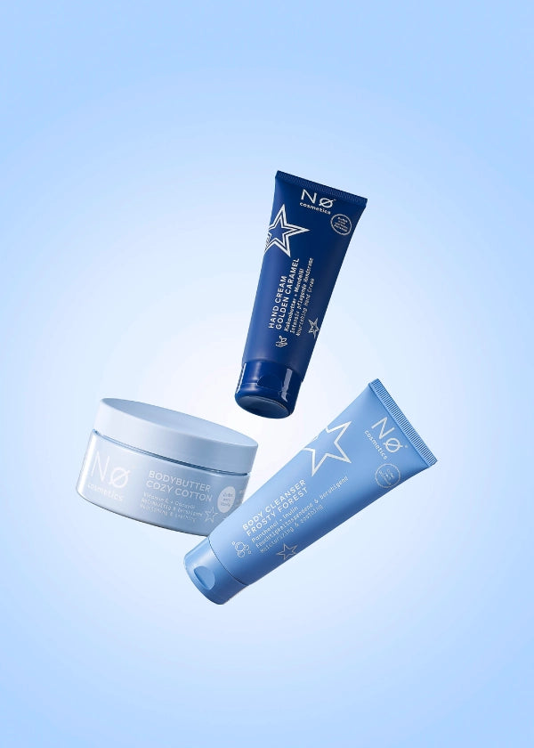 Drei Winter Produkte von Nø Cosmetics vor hellblauem Hintergrund.
