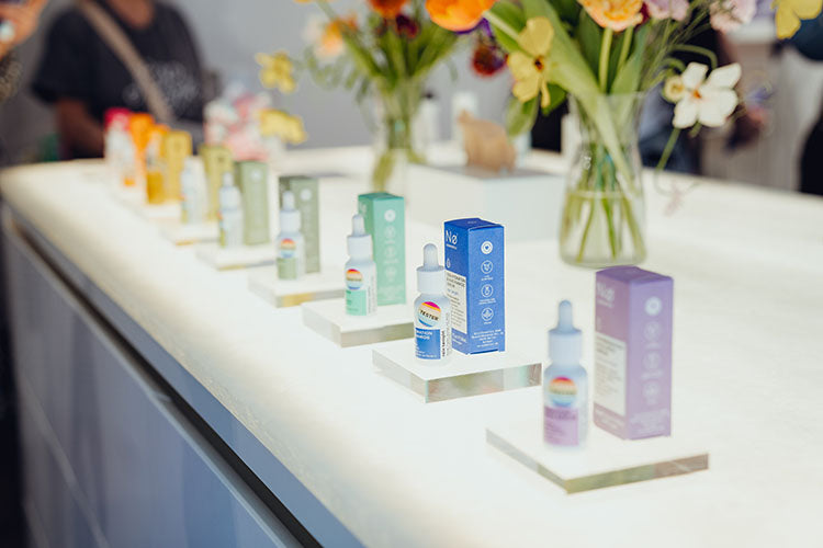 Seren im Nø Cosmetics Store in Köln